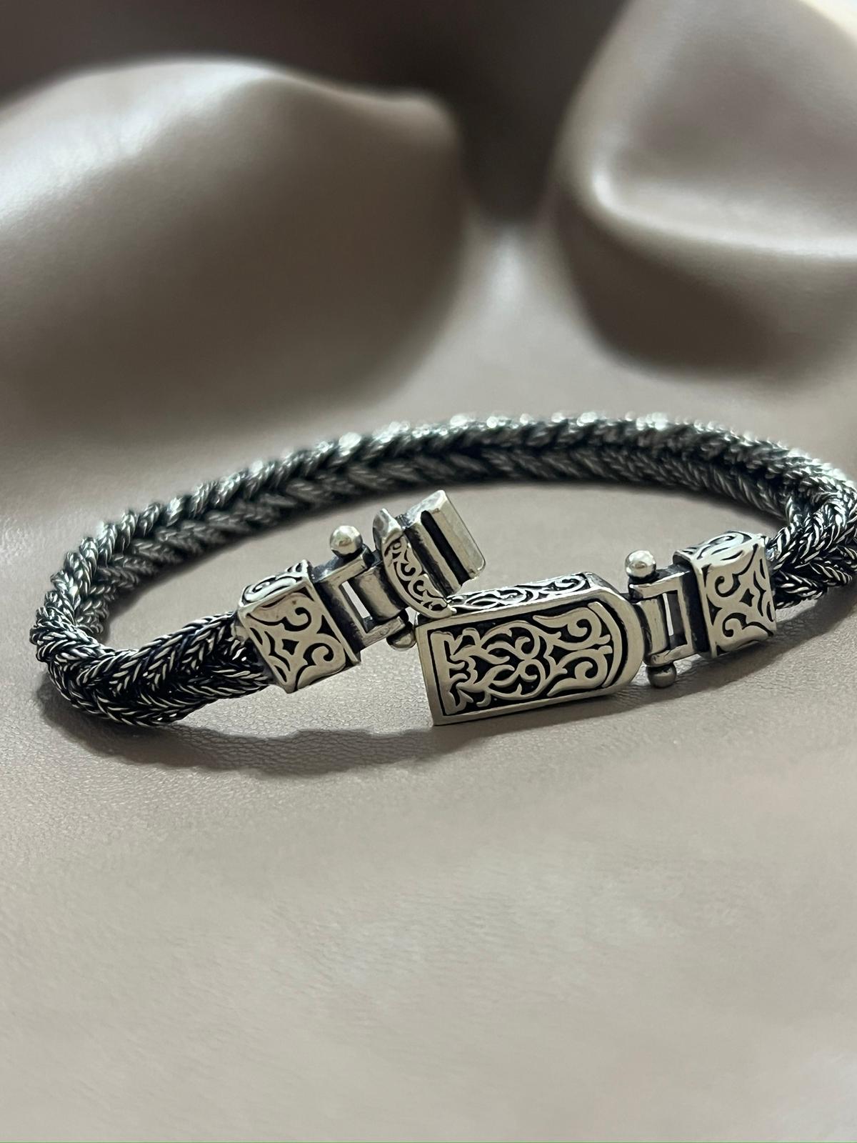 İNCE HALAT ÖRGÜ OTANTİK 925 AYAR GÜMÜŞ BİLEKLİK