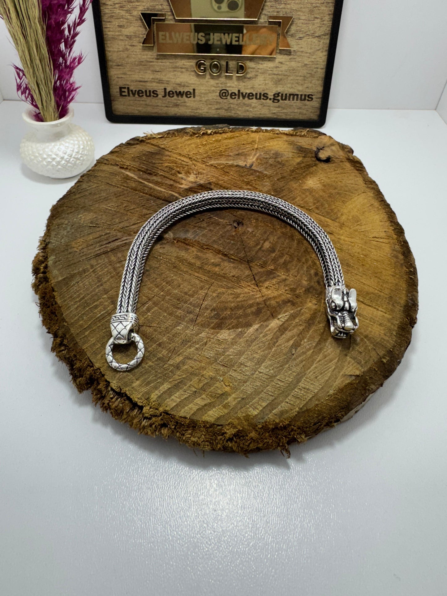 EJDERHA NEFESİ KİLİTLİ KESKİN GÖVDE 925 AYAR GÜMÜŞ BİLEKLİK