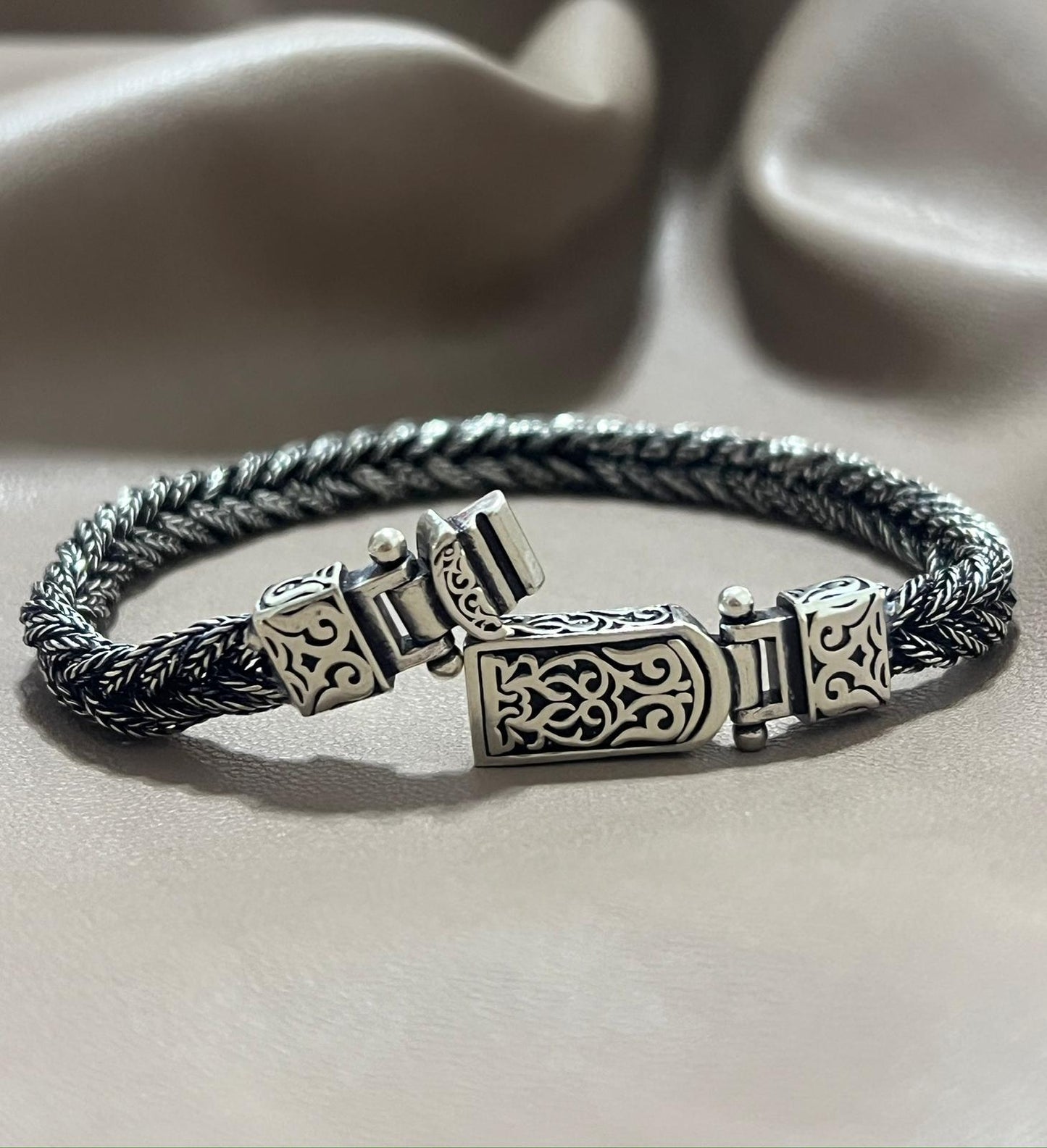 İNCE HALAT ÖRGÜ OTANTİK 925 AYAR GÜMÜŞ BİLEKLİK